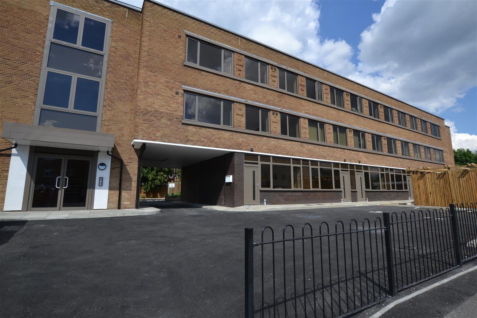 Station Road, West Drayton, UB7 , 2 bed, Apartment, UB7 7LT, £1,200, To